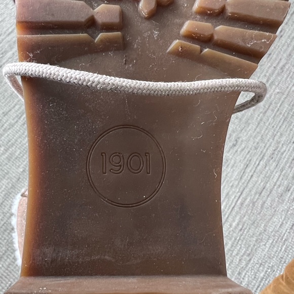 Winter booties, laced, with furry inside, - Picture 5 of 5